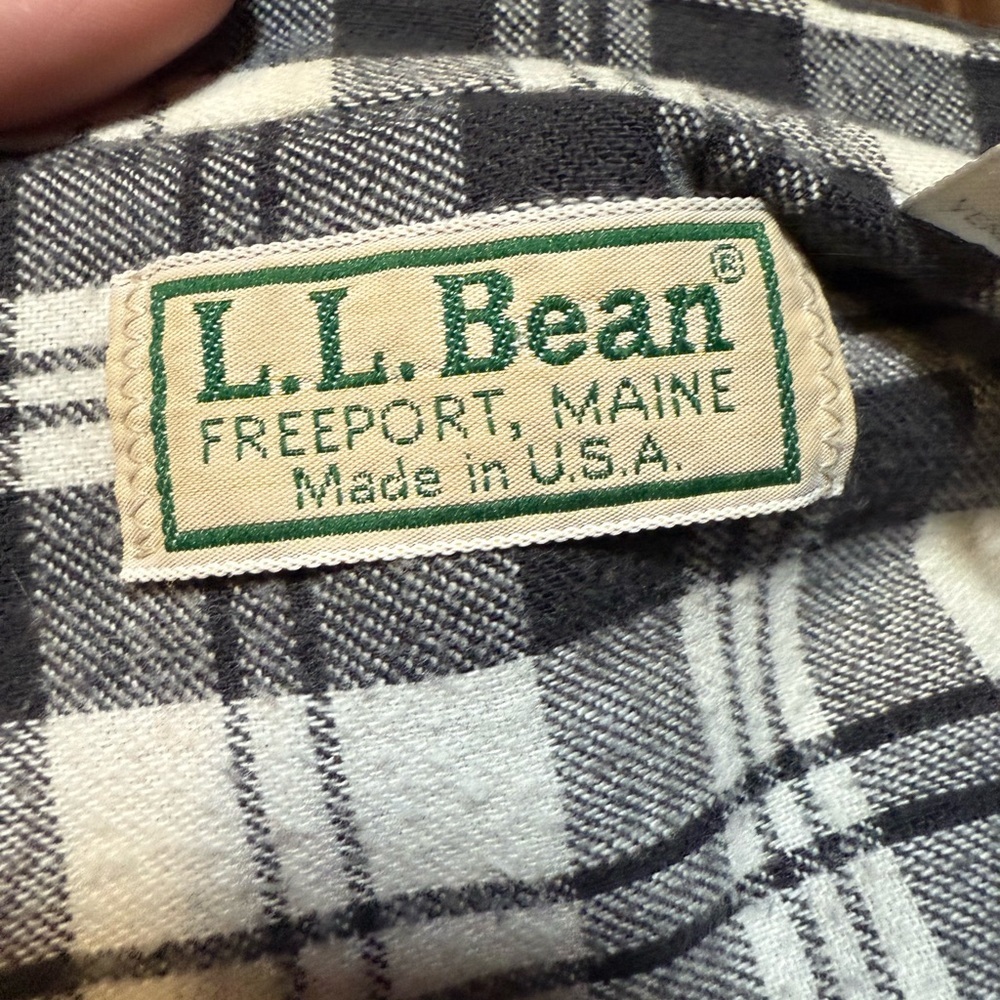 Vintage L.L. Bean Distressed Flannel-Lined Canvas Shirt Jacket XL Made in USA - Picture 5 of 10